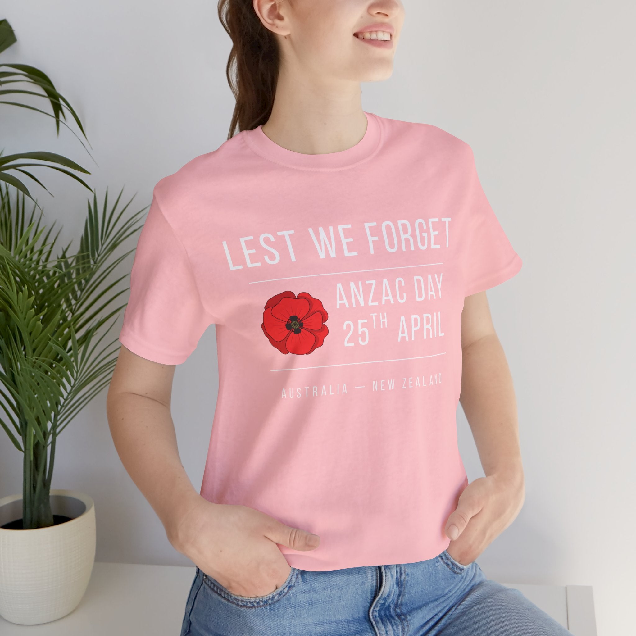 ANZAC Day Tee — "Lest We Forget" Remembrance T-Shirt (25th April, Australia & New Zealand)